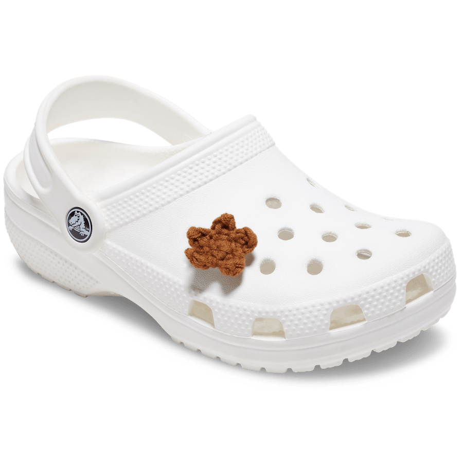 Crafted Crochet Brown Star Jibbitz™ charms | Crocs Premium