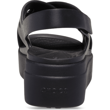 Brooklyn 4U Cross Strap Sandal | Crocs Exclusive